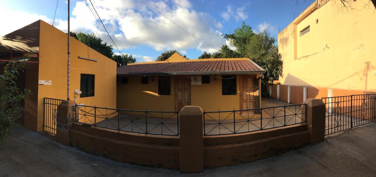 Hospedaje Encarnacion Luaran gambar